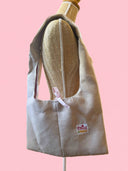 Sac cousu main brodé | Noeuds roses